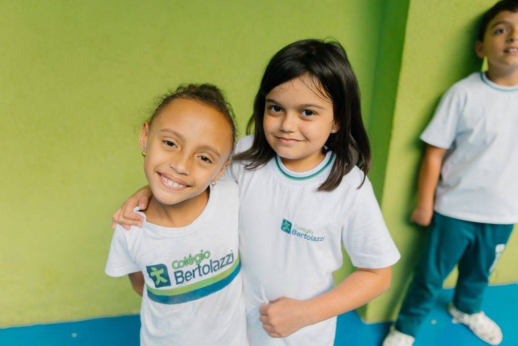Alunos dos anos iniciais do Colégio Bertolazzi